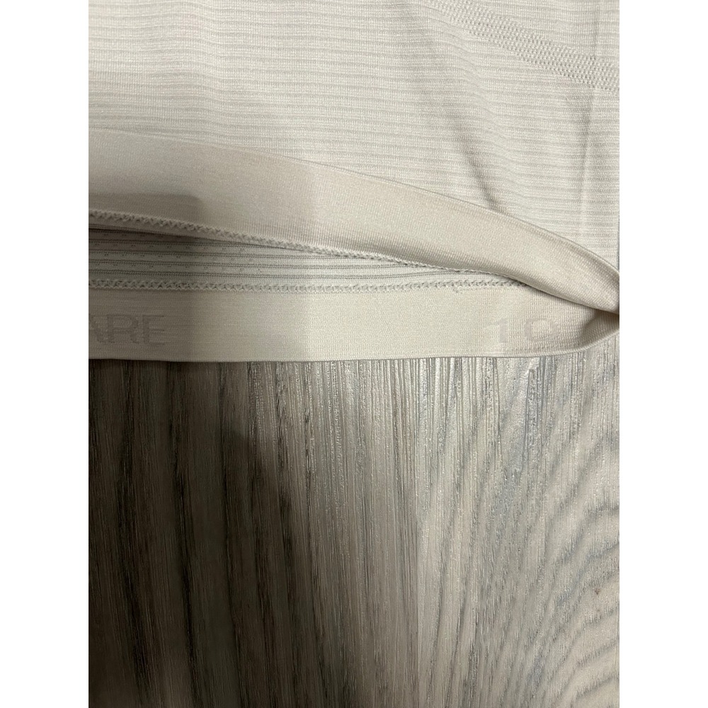 Lululemon Women Racerback‎ Tank Top Athletic Athleisure Light Beige Size 10 - Picture 3 of 5